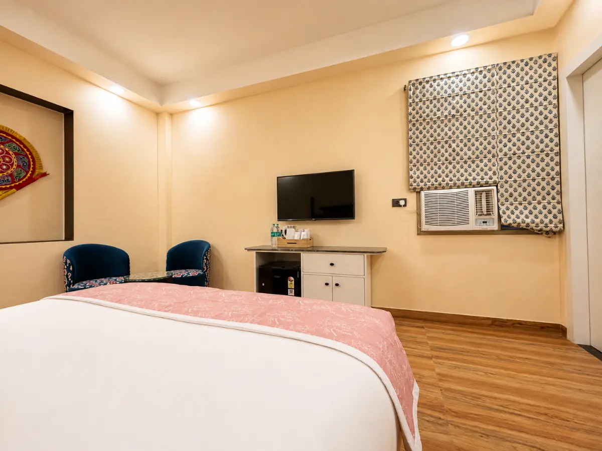Premium Deluxe Room in Rishikesh near Ganga