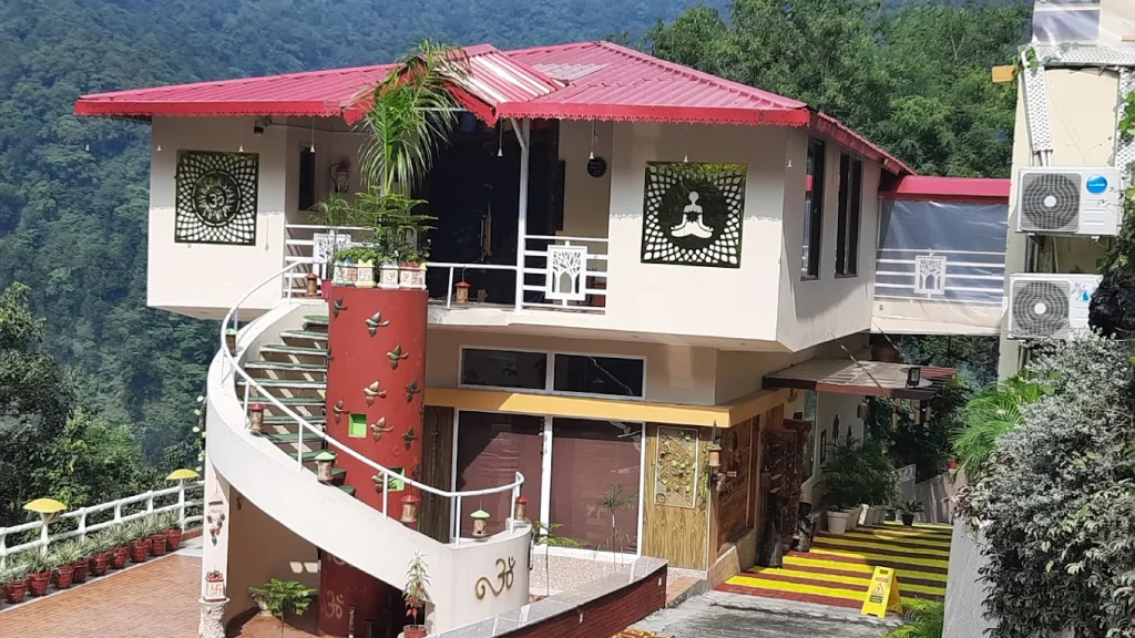 Veda5 Ayurveda & Yoga Retreat In Rishikesh